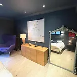 77 Vh - Piscine - Plein Centre *