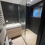 77 Vh - Piscine - Plein Centre דוביל