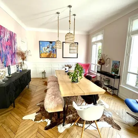 77 Vh - Piscine - Plein Centre