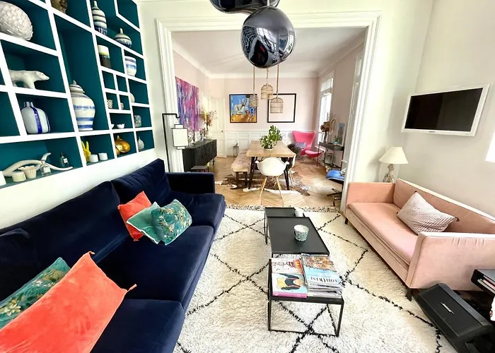 77 Vh - Piscine - Plein Centre 빌라