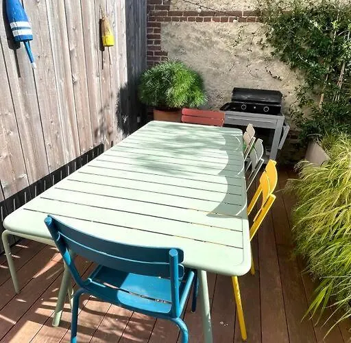 77 Vh - Piscine - Plein Centre