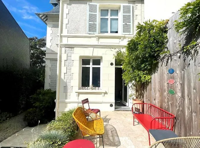 77 Vh - Piscine - Plein Centre